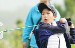 【沙巴娱乐】王大雷晒儿子：你那么喜欢C罗….最后却选择高尔夫….?